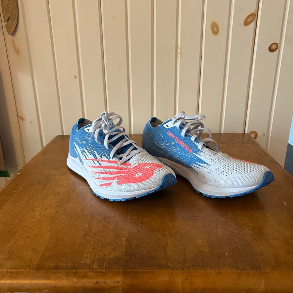 New Balance Blue and Pink Athletic Shoes, size 9, NWOT - Picture 2 of 5